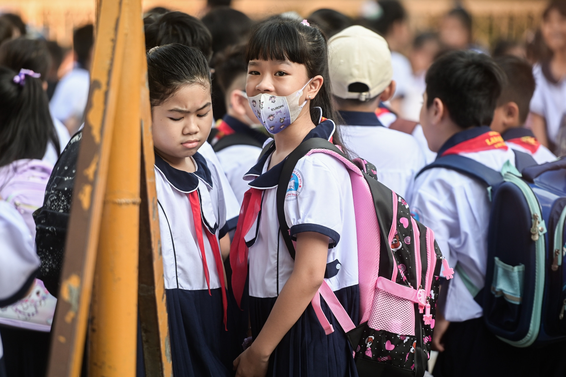 Gần 100.000 học sinh vào lớp 1 và lớp 6 không có thường trú ở TPHCM