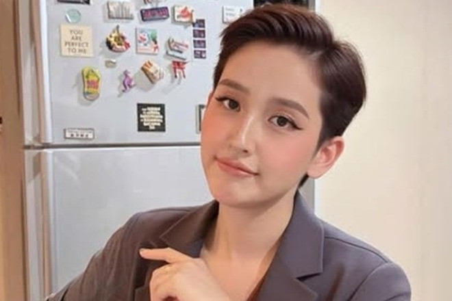 Mai Phương Thúy khác lạ không nhận ra, MC Mai Ngọc trốn con đi hẹn hò