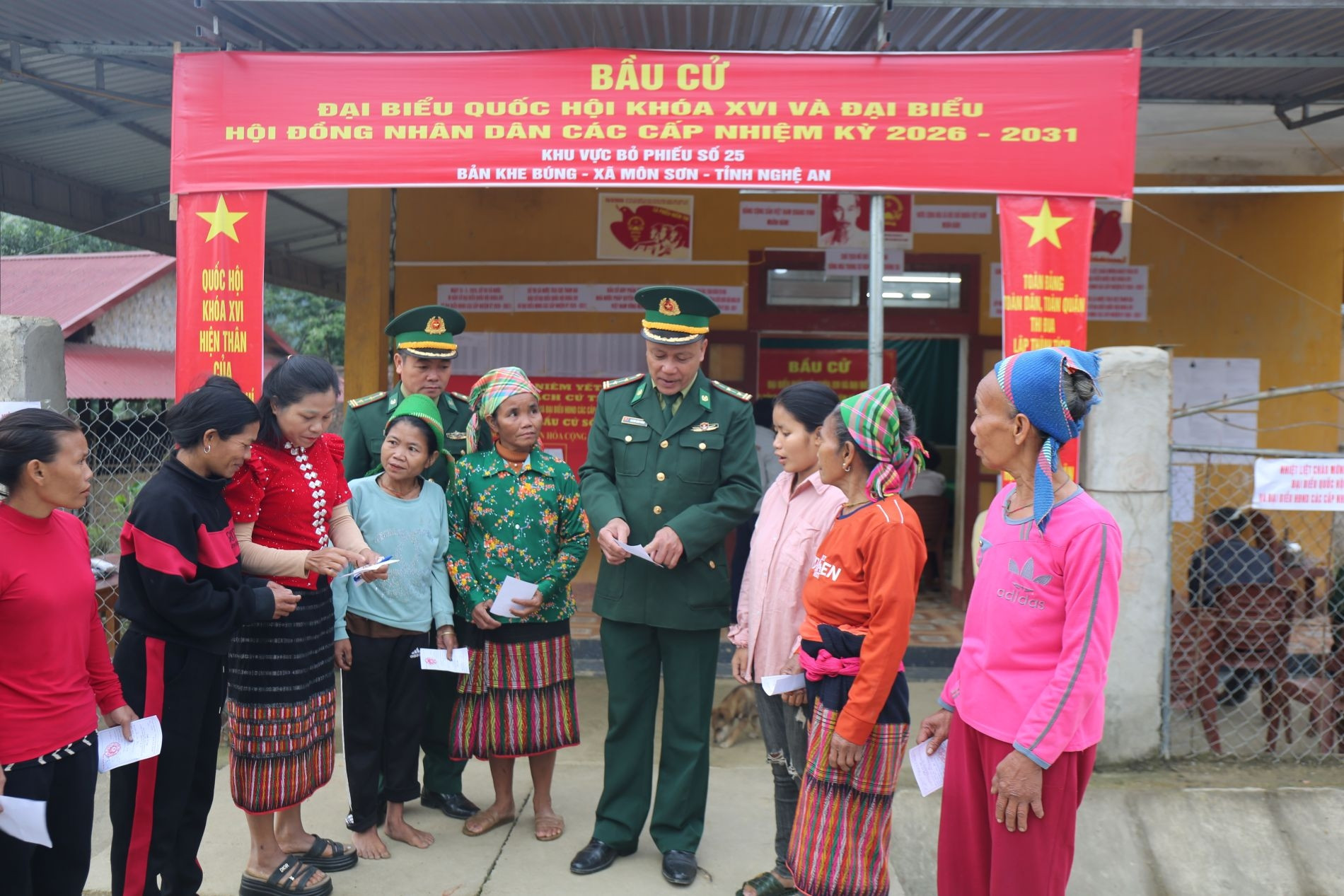 Những lá phiếu sớm giữa đại ngàn Pù Mát