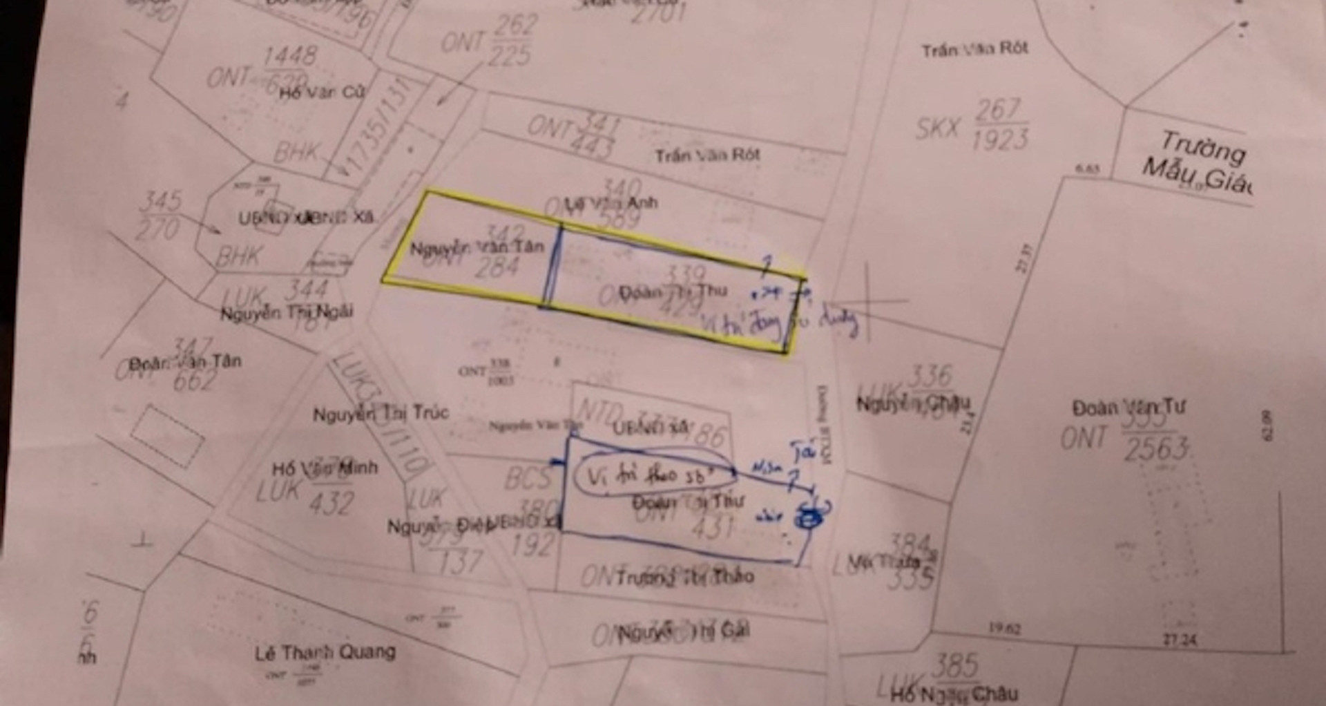 Sắp bán đất, chủ nhà tá hỏa khi sổ đỏ đứng tên hàng xóm, đất ở ghi tên người lạ