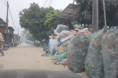 Sinh kế đi cùng nỗi lo ô nhiễm nặng tại thôn tái chế nhựa ở Hà Nội