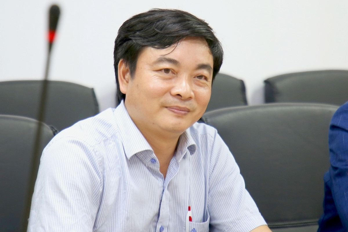 Trường ở TPHCM quyết định trả phụ cấp xăng xe cho cán bộ, giảng viên để đi dạy