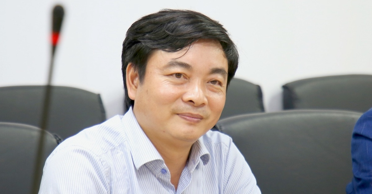 Trường ở TPHCM quyết định trả phụ cấp xăng xe cho cán bộ, giảng viên để đi dạy