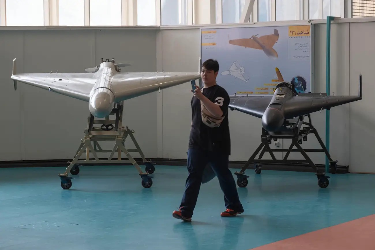 Vì sao cường quốc quân sự Mỹ phải 'sao chép' drone cảm tử giá rẻ của Iran?