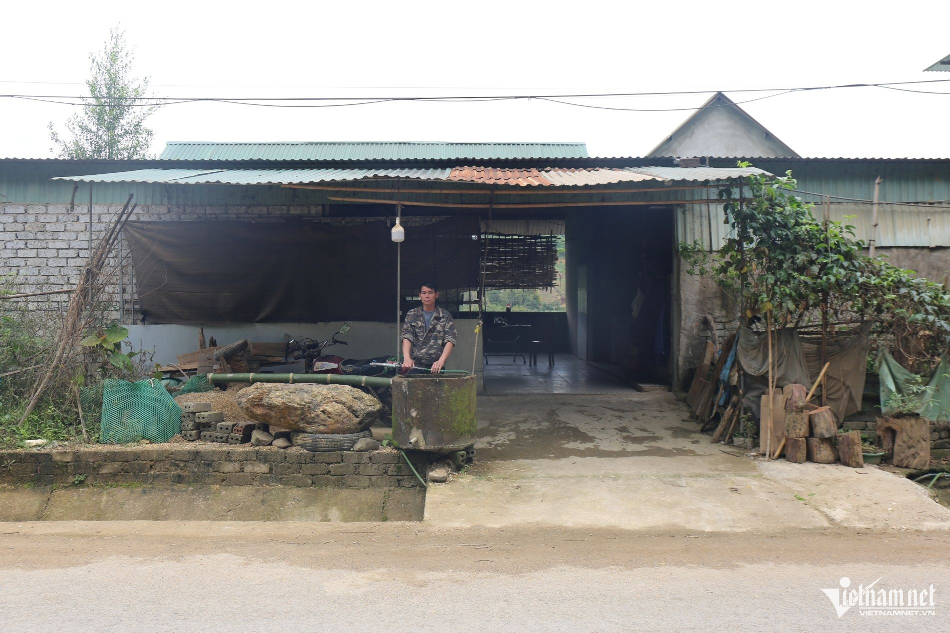 W-Căn nhà nhỏ của Vi Văn Nàng.JPG.jpg