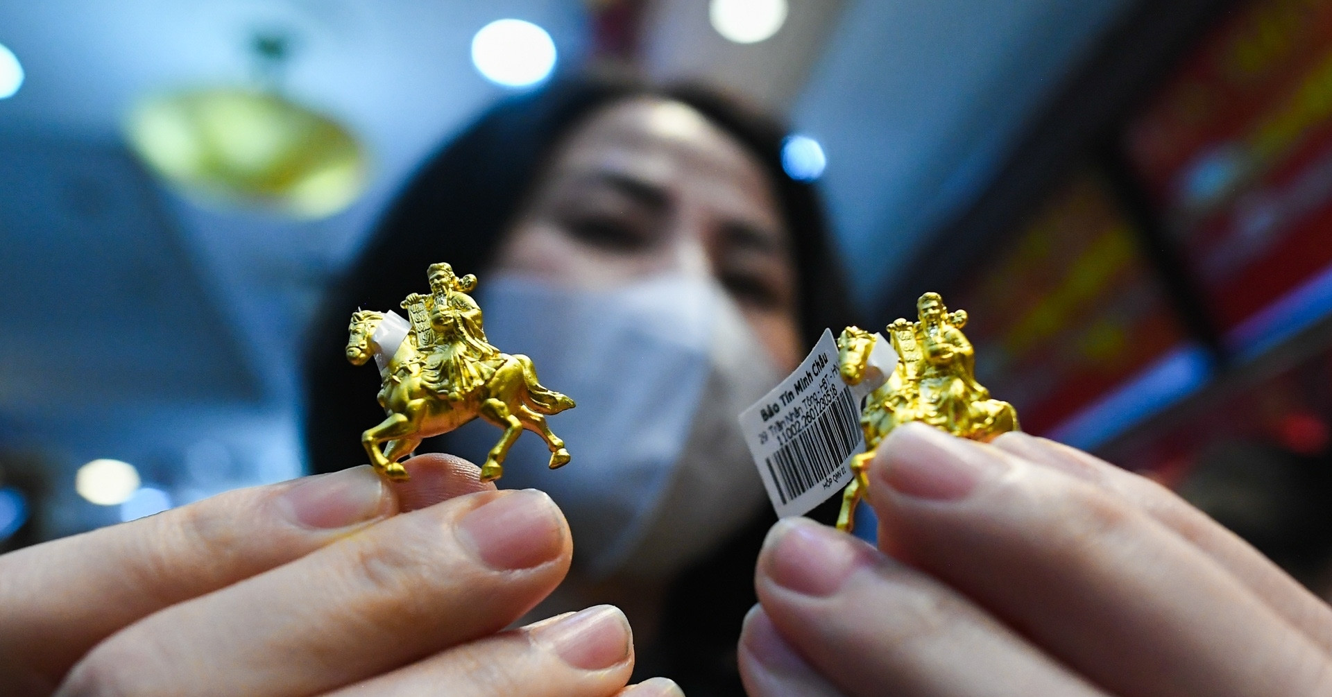 Giá vàng hôm nay 14/3/2026 lao dốc, vàng SJC giảm mạnh