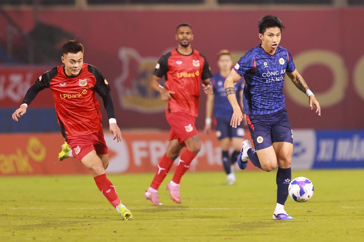 Xuân Son cùng Hoàng Hên, Khuất Văn Khang rộn ràng đi bầu cử Bảng xếp hạng V-League 2025/26 - Vòng 16: CAHN xây chắc ngôi đầu