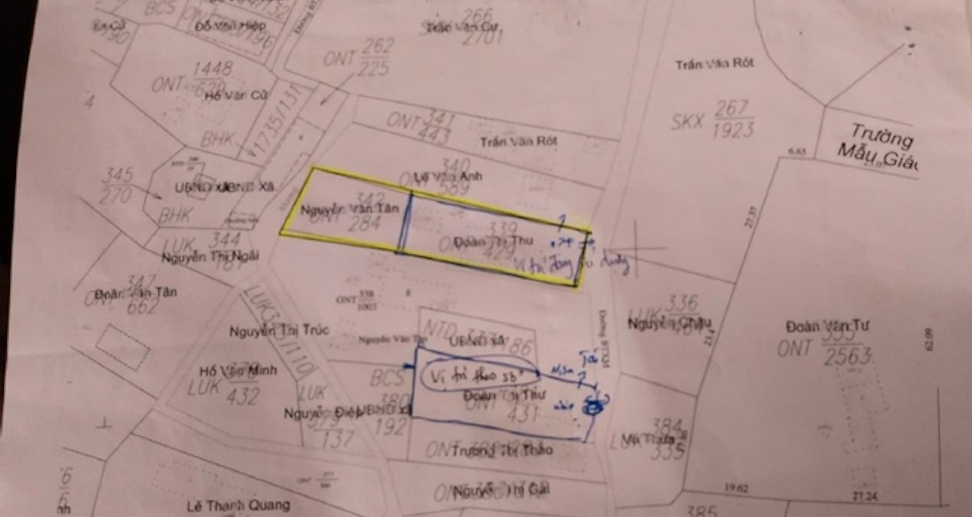 Anh em tranh chấp thừa kế 200m2 đất không di chúc; tá hoả bất thường trong sổ đỏ