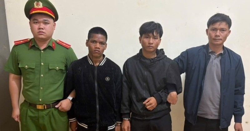 Bắt giữ 2 đối tượng cướp túi tiền của thương lái sau 15 giờ gây án