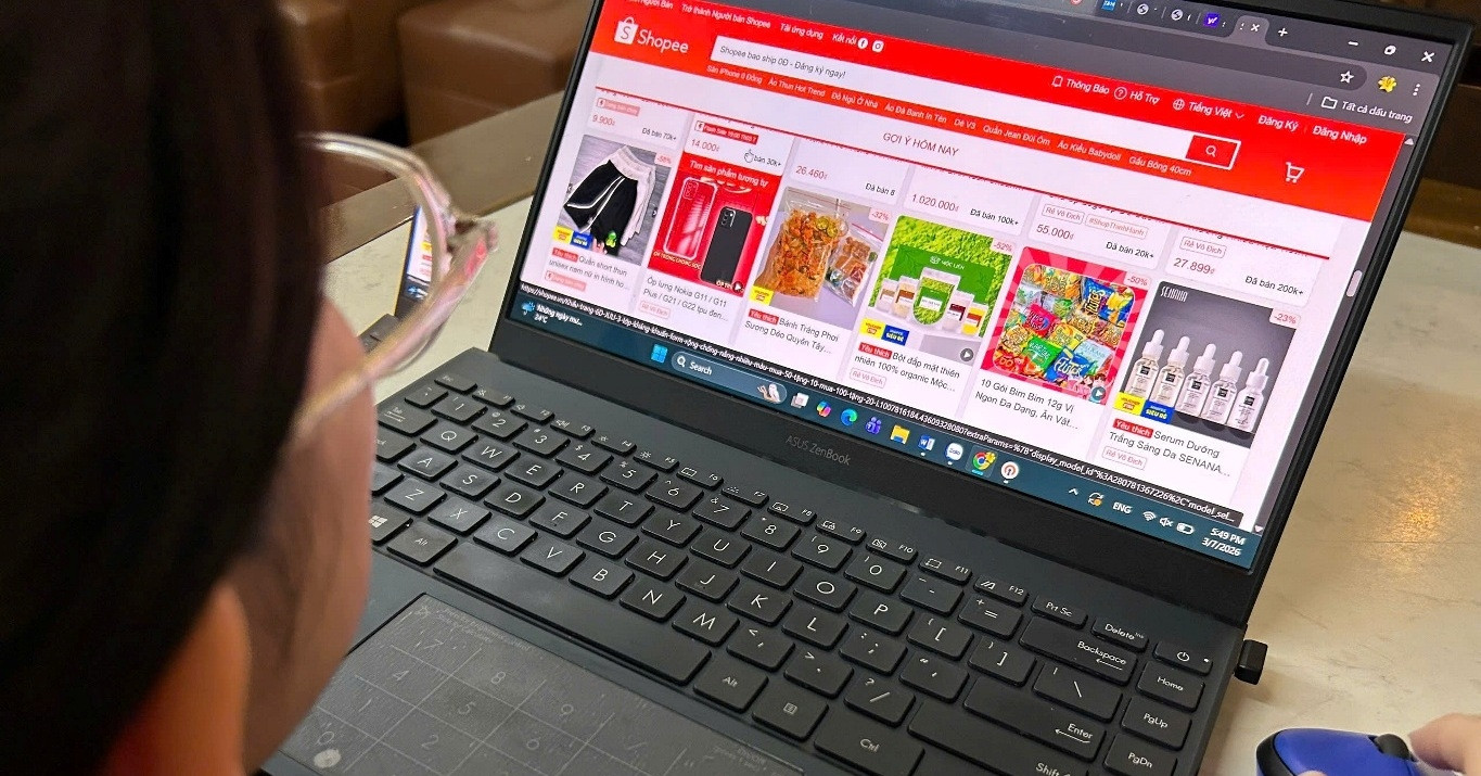 Bộ Tài chính muốn hộ kinh doanh bán hàng trên sàn không phải lập hóa đơn điện tử