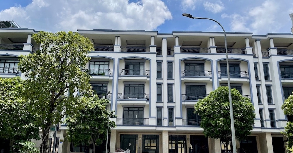 Cha vội bán đất cho con gái để né tránh khoản nợ hơn 31 tỷ đồng