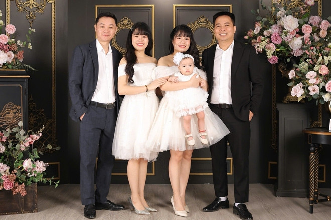 Chị em sinh đôi ở Thái Nguyên lấy chồng vẫn sống cùng nhà, góp tiền mua chung cư