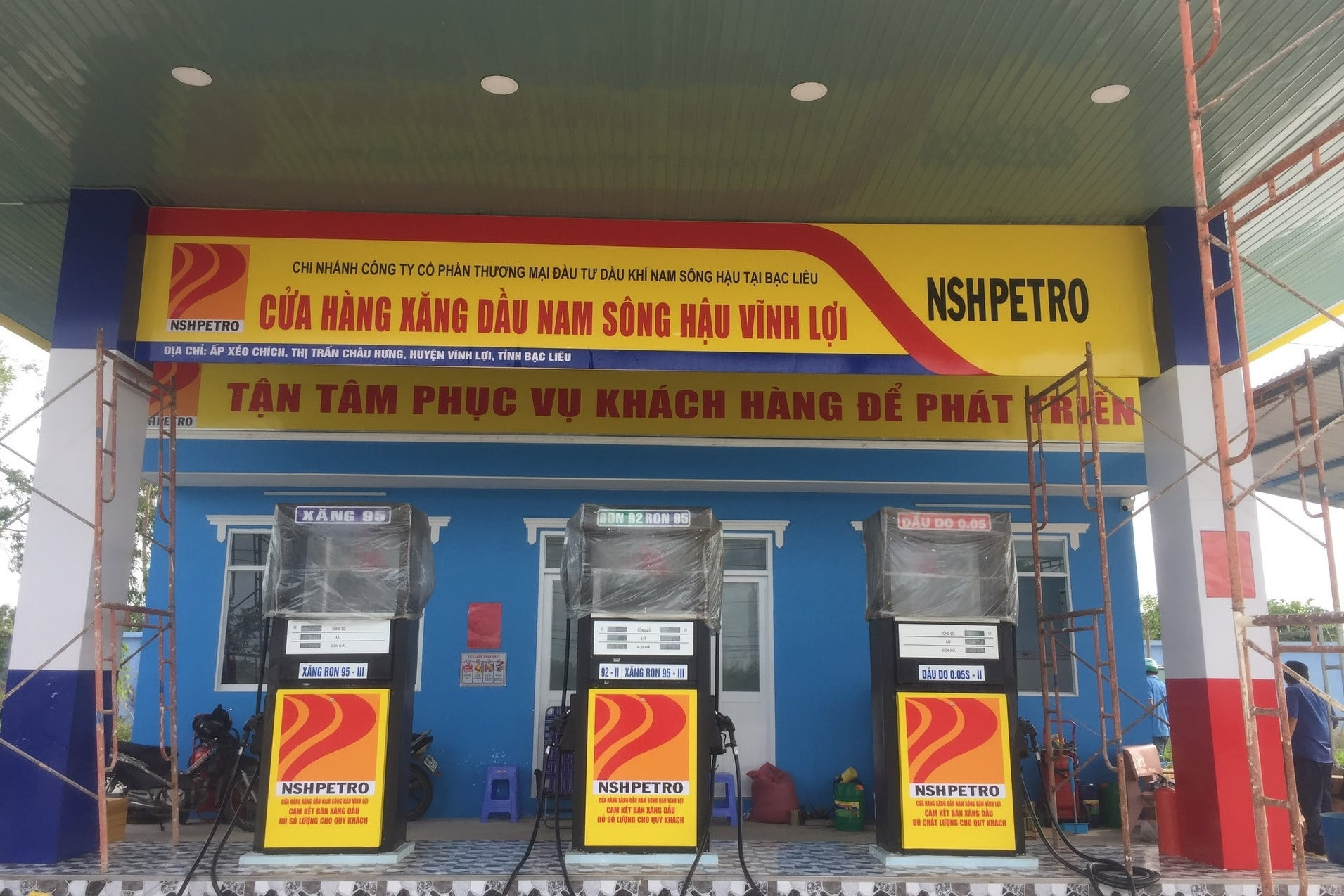 Đại gia xăng dầu thế chấp loạt cửa hàng, bất động sản để vay hơn 1.300 tỷ