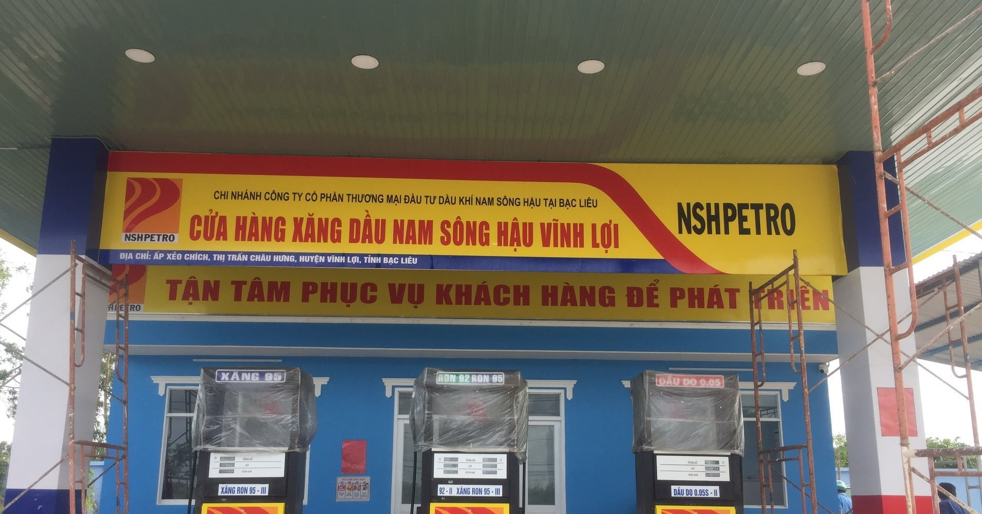 Đại gia xăng dầu thế chấp loạt cửa hàng, bất động sản để vay hơn 1.300 tỷ