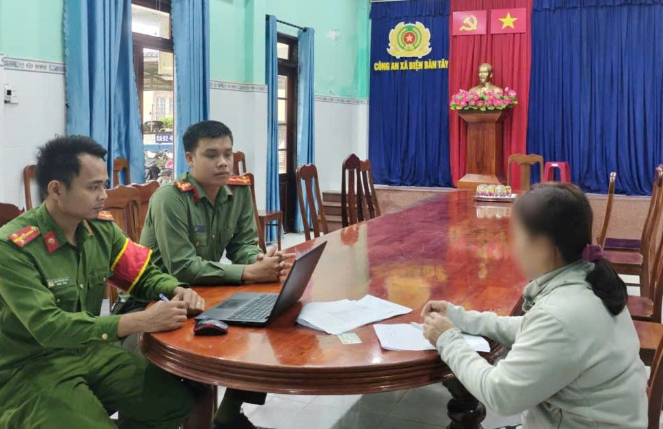 Đăng bình luận tiêu cực về bầu cử trên Facebook, người phụ nữ bị mời làm việc