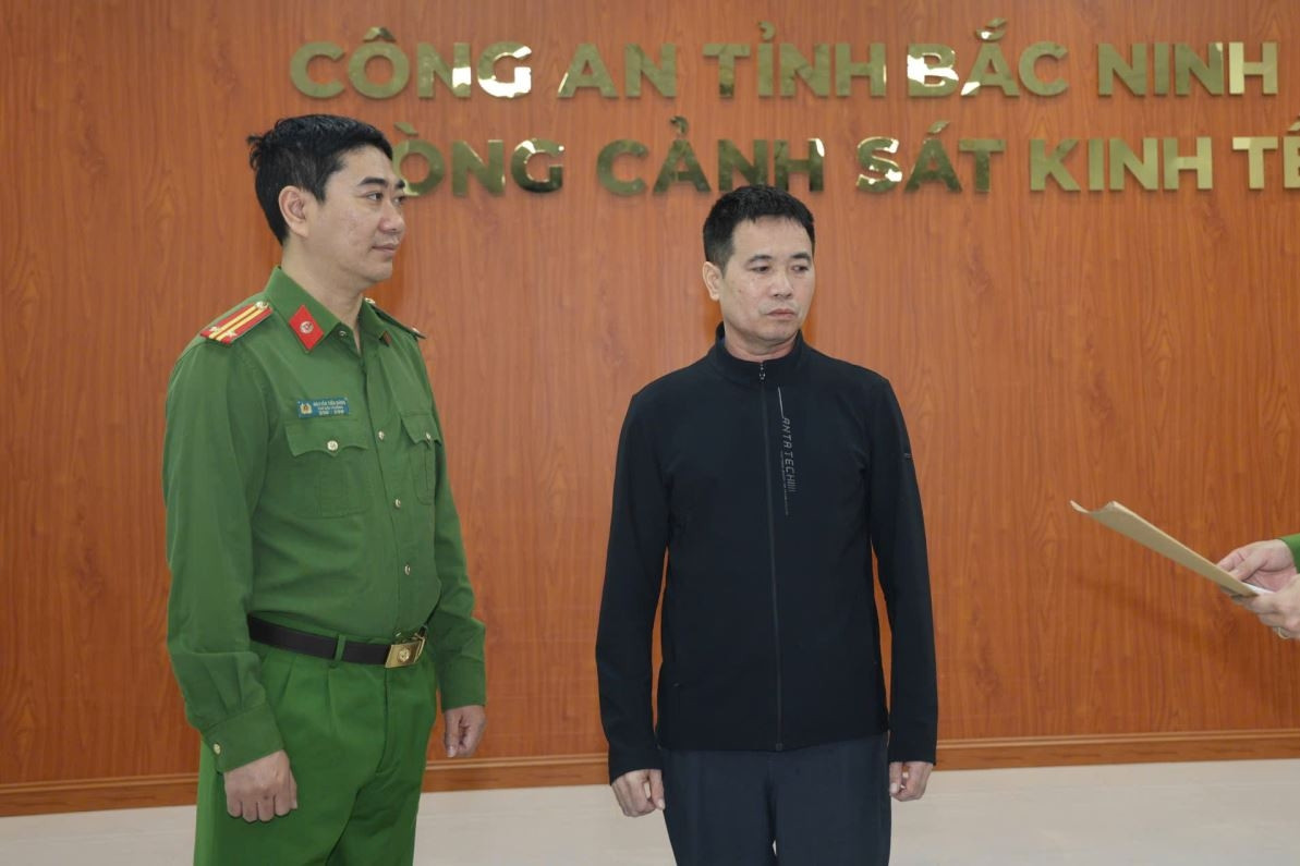 Khởi tố Nguyễn Công Khương về hành vi sản xuất giấm ăn giả