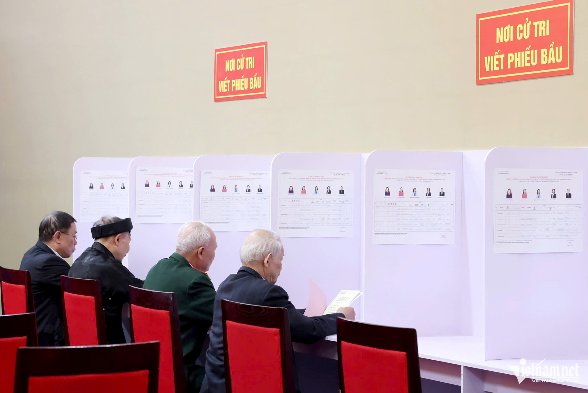 W-7 diễn tập .jpg