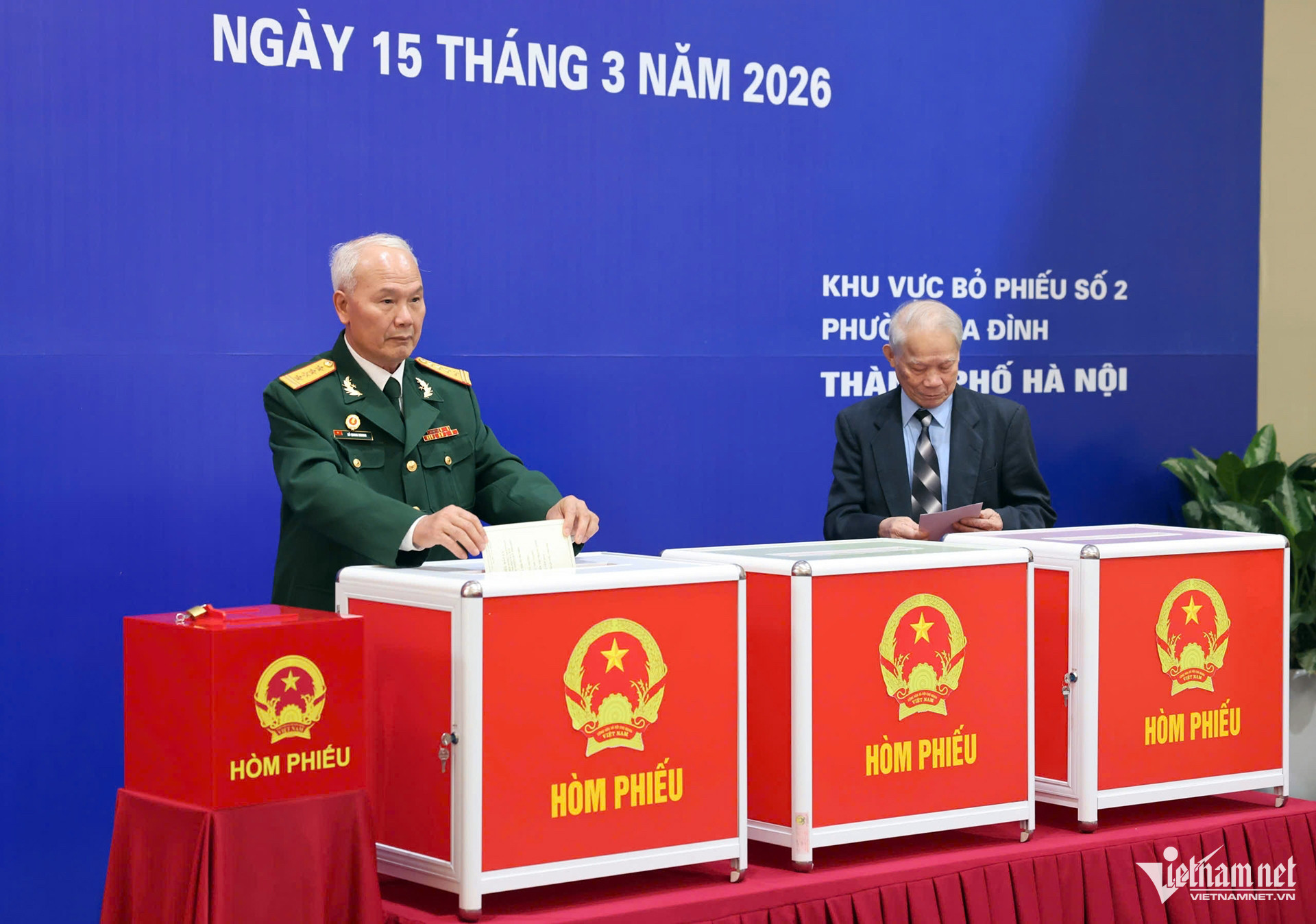 W-8 diễn tập 5.jpg