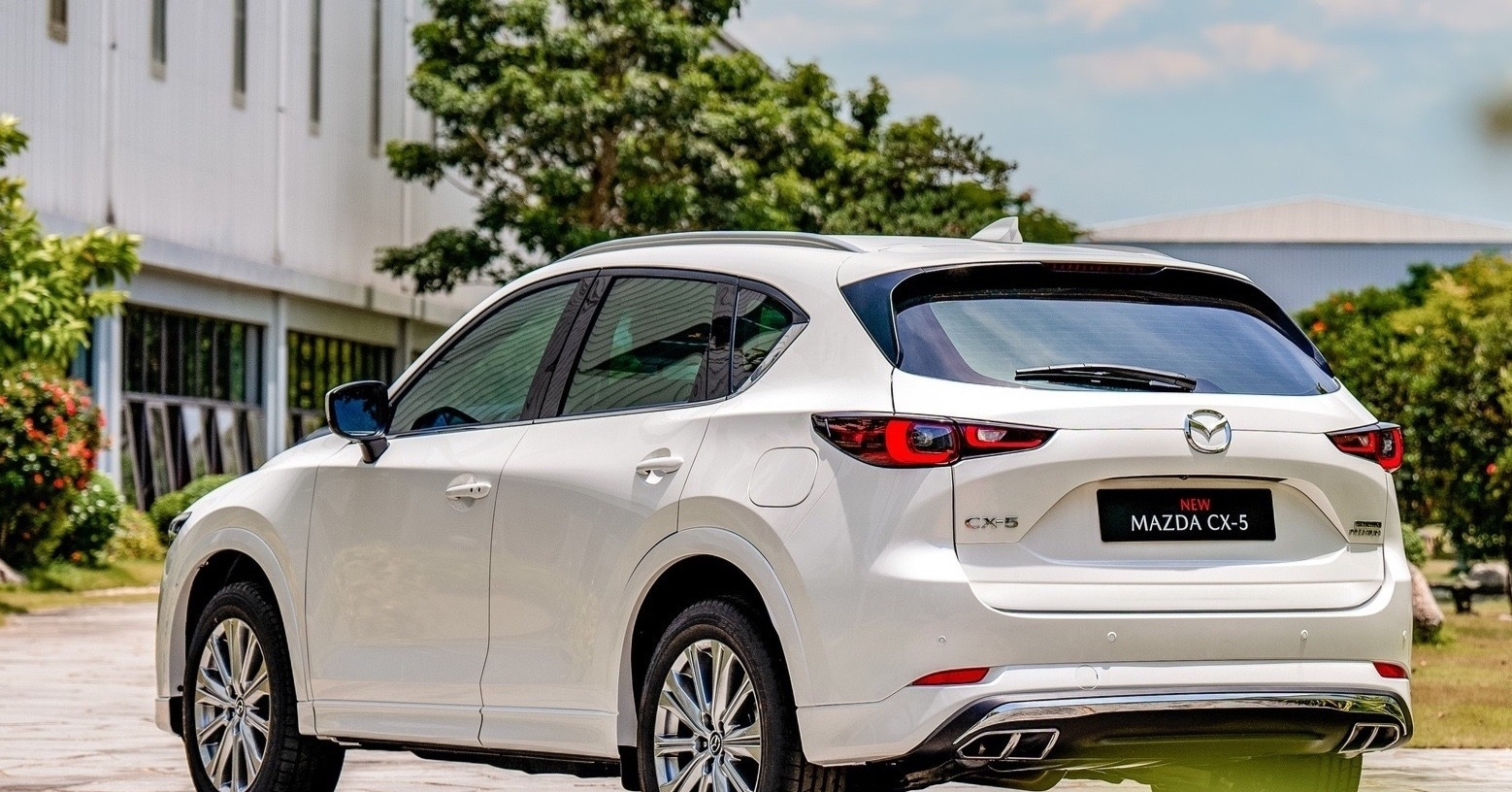 Xe đa dụng cỡ trung tháng 2/2026: Mazda CX-5 suýt bị mẫu xe Việt vượt mặt