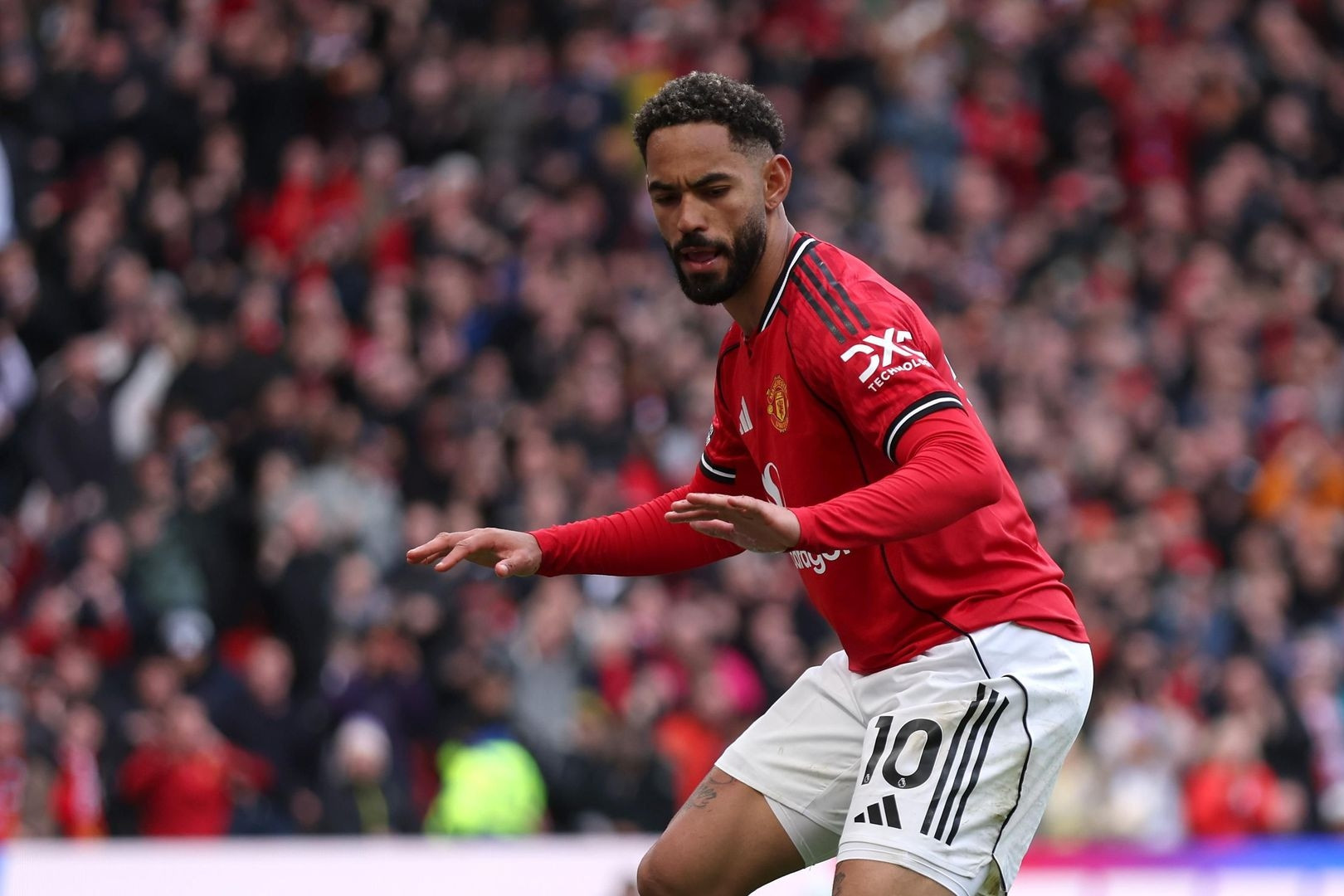 Nóng BXH Ngoại hạng Anh 2025/26 - Vòng 30: Liverpool báo tin vui cho MU