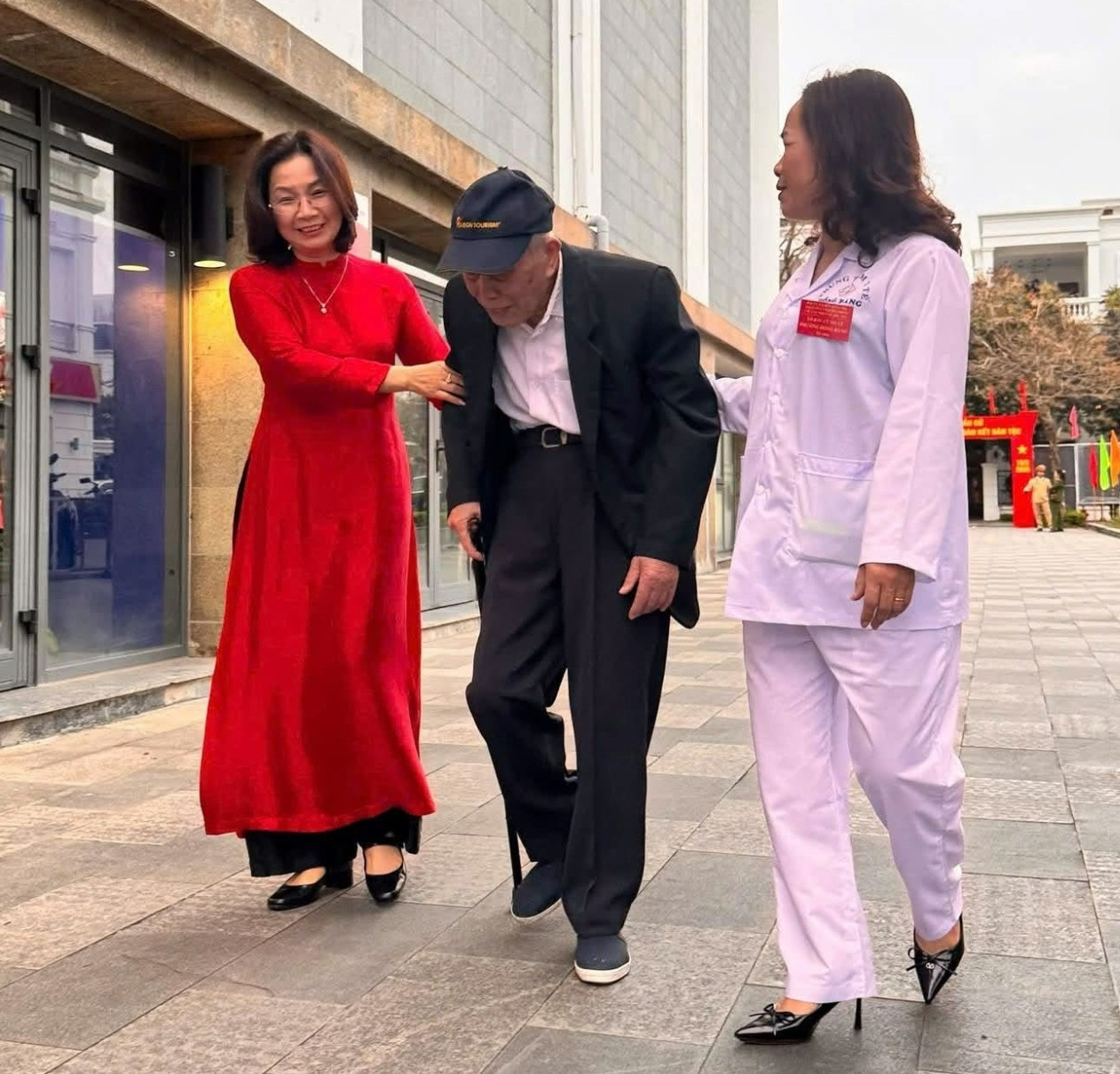 bầu cử 22q2.jpeg