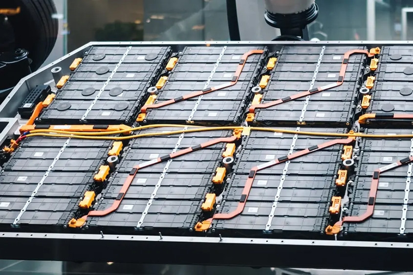 Công nghệ pin mới có thể giúp xe điện sạc đầy trong 12 phút