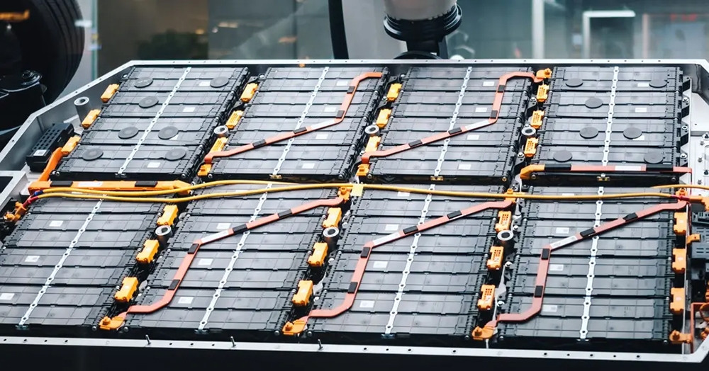 Công nghệ pin mới có thể giúp xe điện sạc đầy trong 12 phút