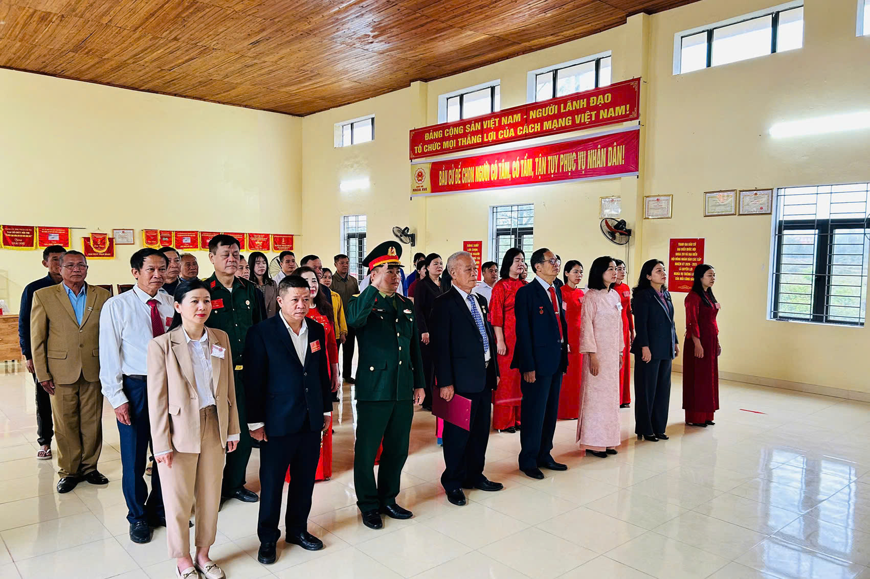 https://vms-files.vietnamnet.vn/vps_images_publish/000001/000003/2026/3/15/dac-khu-co-to-1-594.jpg