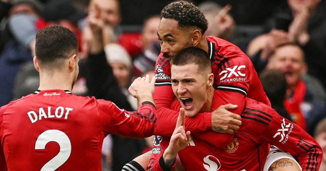 Hàng công thăng hoa, MU thổi bay Aston Villa