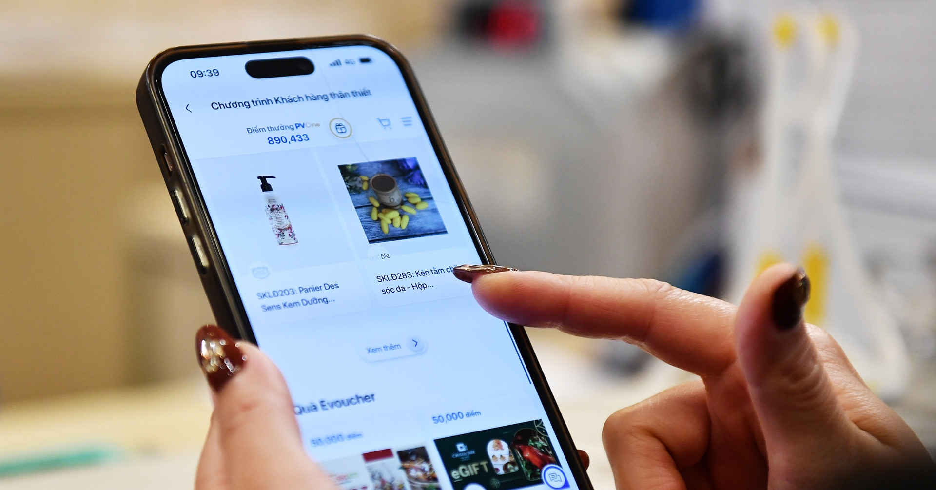 Mất sóng điện thoại bất thường, tài khoản ngân hàng có thể bị rút sạch