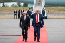 Ông Trump nói sẽ tái trừng phạt dầu mỏ Nga sau khi kết thúc xung đột Iran