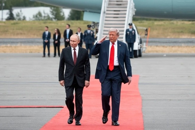 Ông Trump nói sẽ tái trừng phạt dầu mỏ Nga sau khi kết thúc xung đột Iran