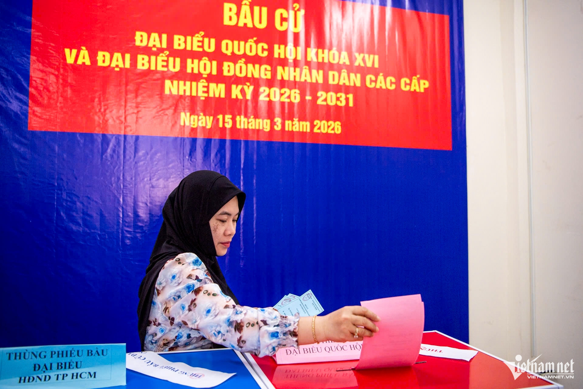 W-bầu cử TPHCM 12.jpg