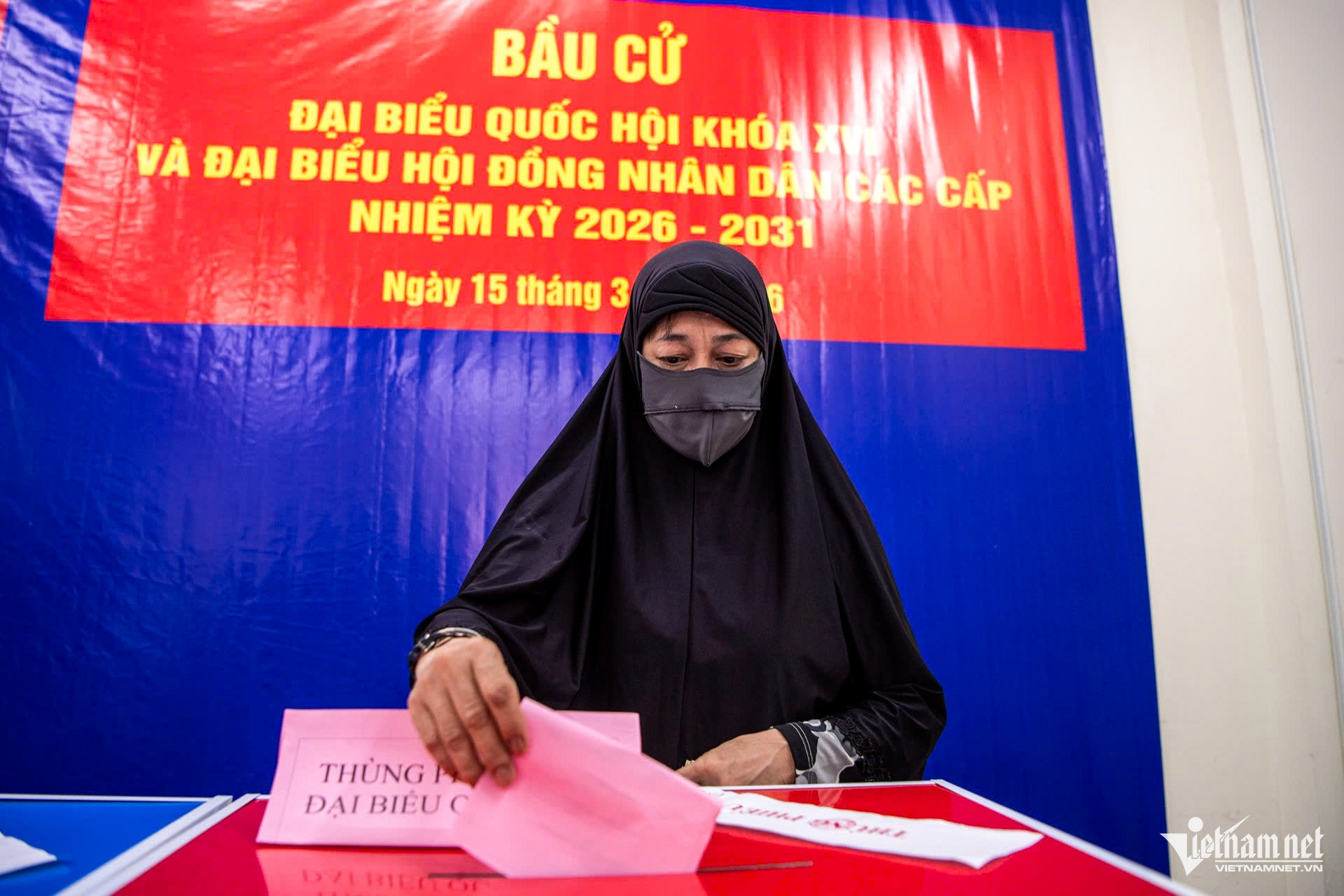 W-bầu cử TPHCM 9.jpg