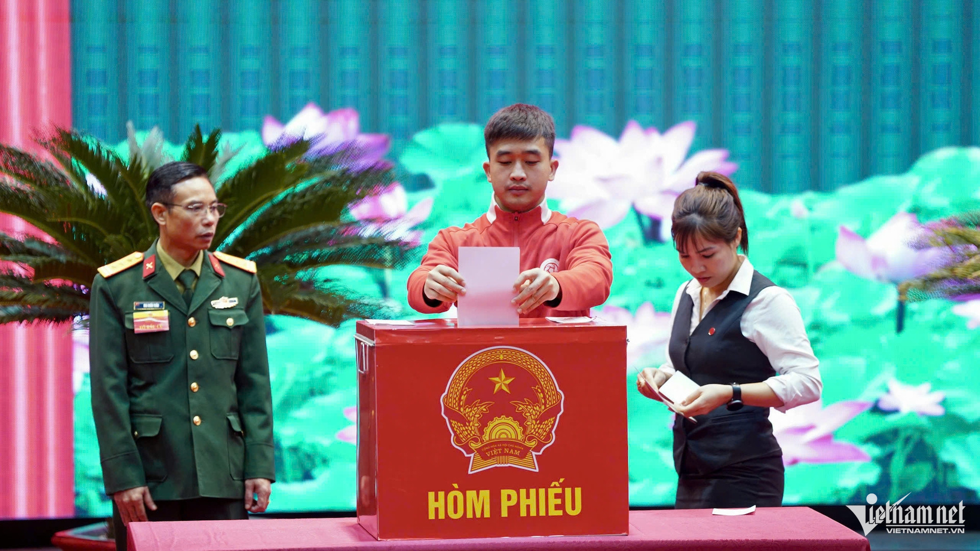 W-thể công.jpg