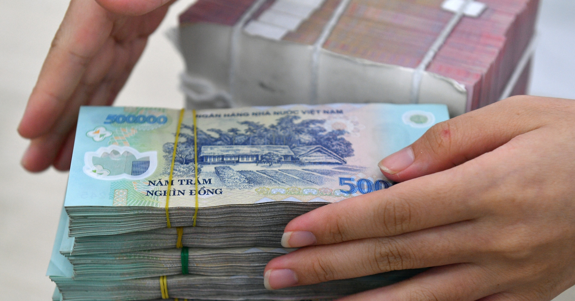 Lãi suất ngân hàng hôm nay 16/3/2026: Tiếp tục tăng mạnh, thêm ưu đãi cho người gửi tiền