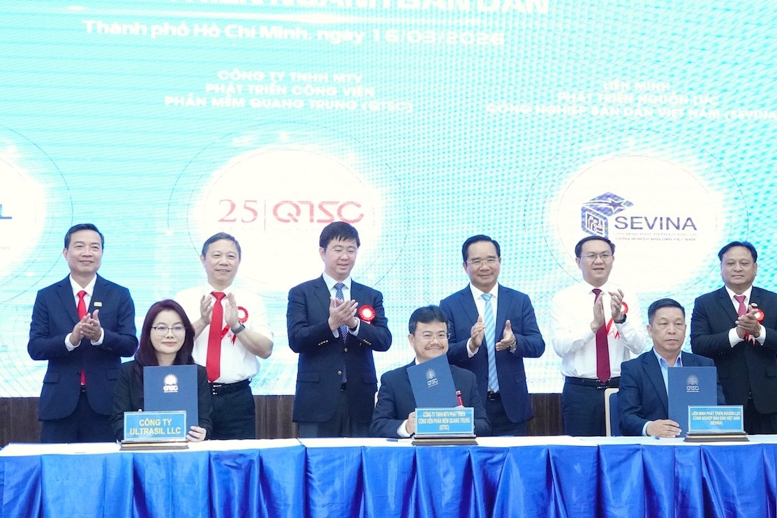 Chủ tịch TPHCM ‘đặt hàng’ 3 nhiệm vụ cho Công viên phần mềm Quang Trung