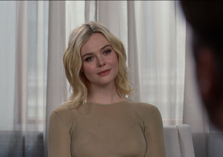 Elle Fanning.jpg