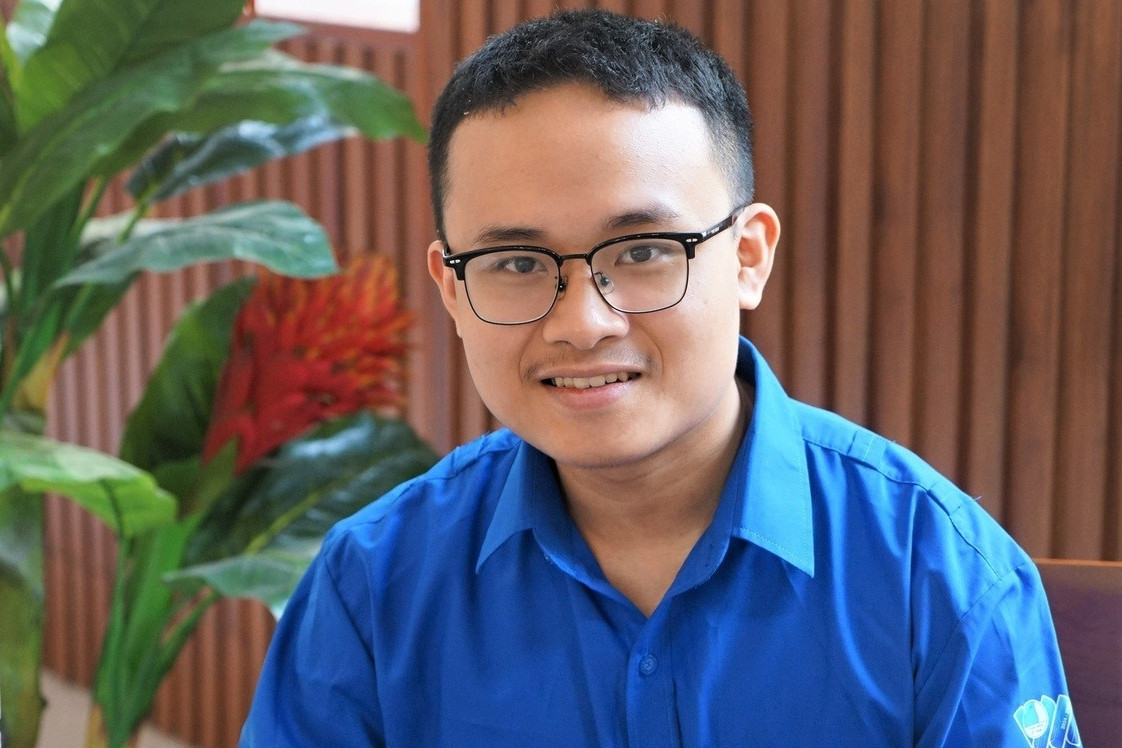 Nam sinh giành 2 Huy chương Olympic Toán quốc tế, 2 lần nhận Huân chương Lao động