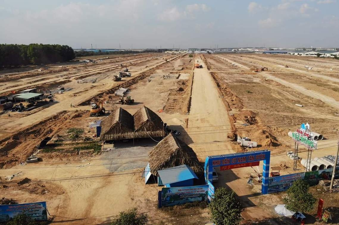 Nộp 500 triệu đồng giữ chỗ mua đất, người dân mòn mỏi đòi tiền