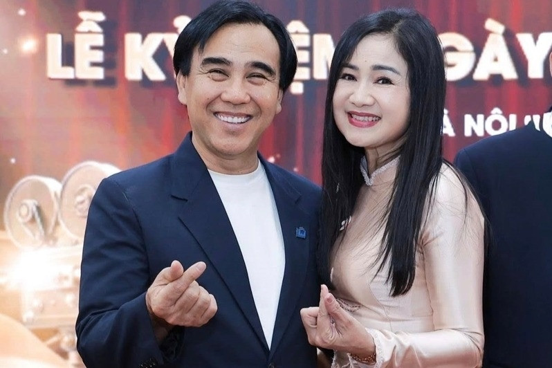 NSND Thu Hà bồi hồi gặp lại Quyền Linh, Quốc Trường nũng nịu tựa vai Ngọc Trinh