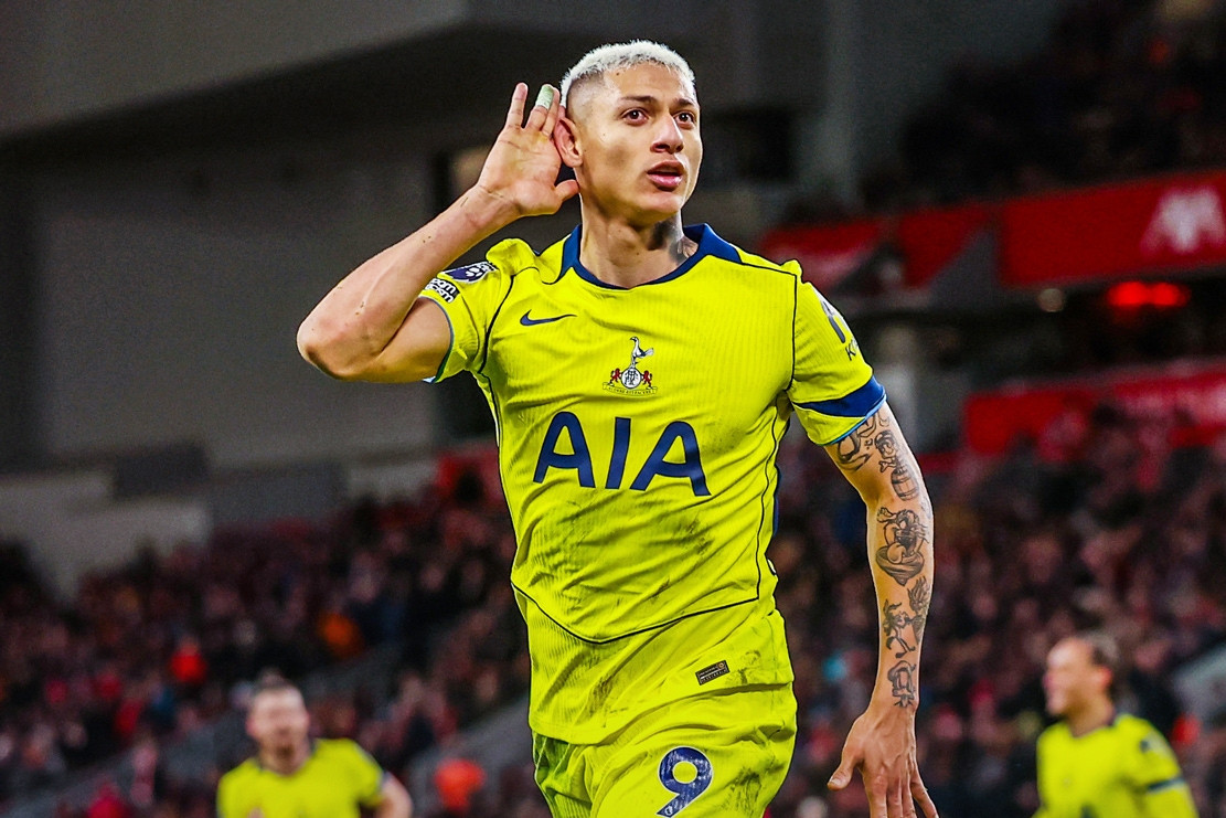 Richarlison khiến Liverpool ôm hận sân nhà