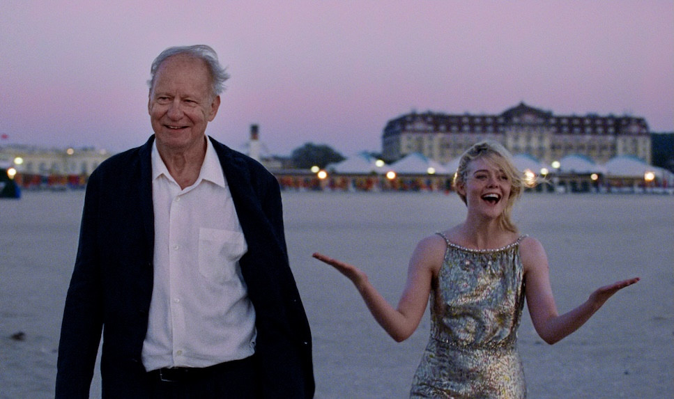 Stellan Skarsgård và Elle Fanning.jpg