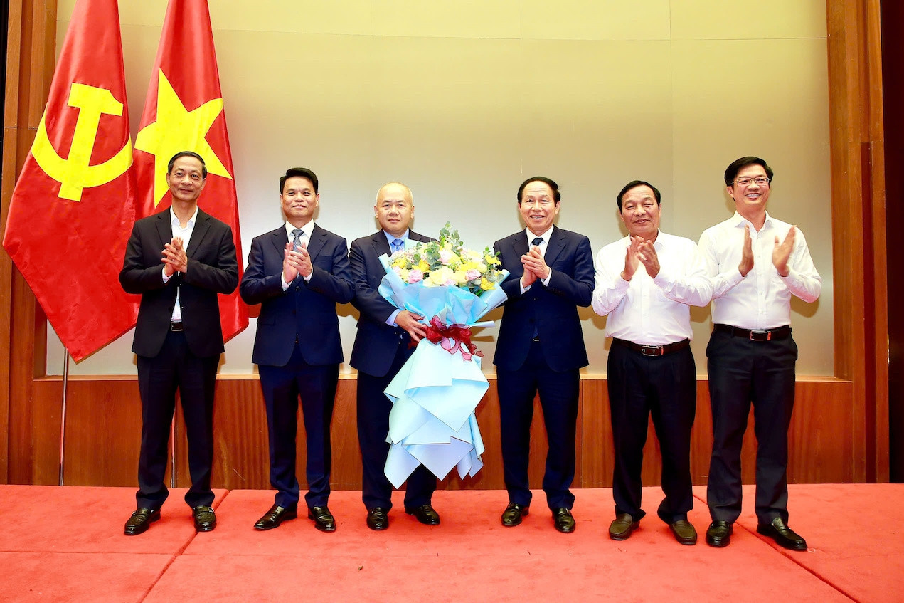 Thứ trưởng Bộ Tài chính Đỗ Thành Trung làm Phó bí thư Thành ủy Hải Phòng