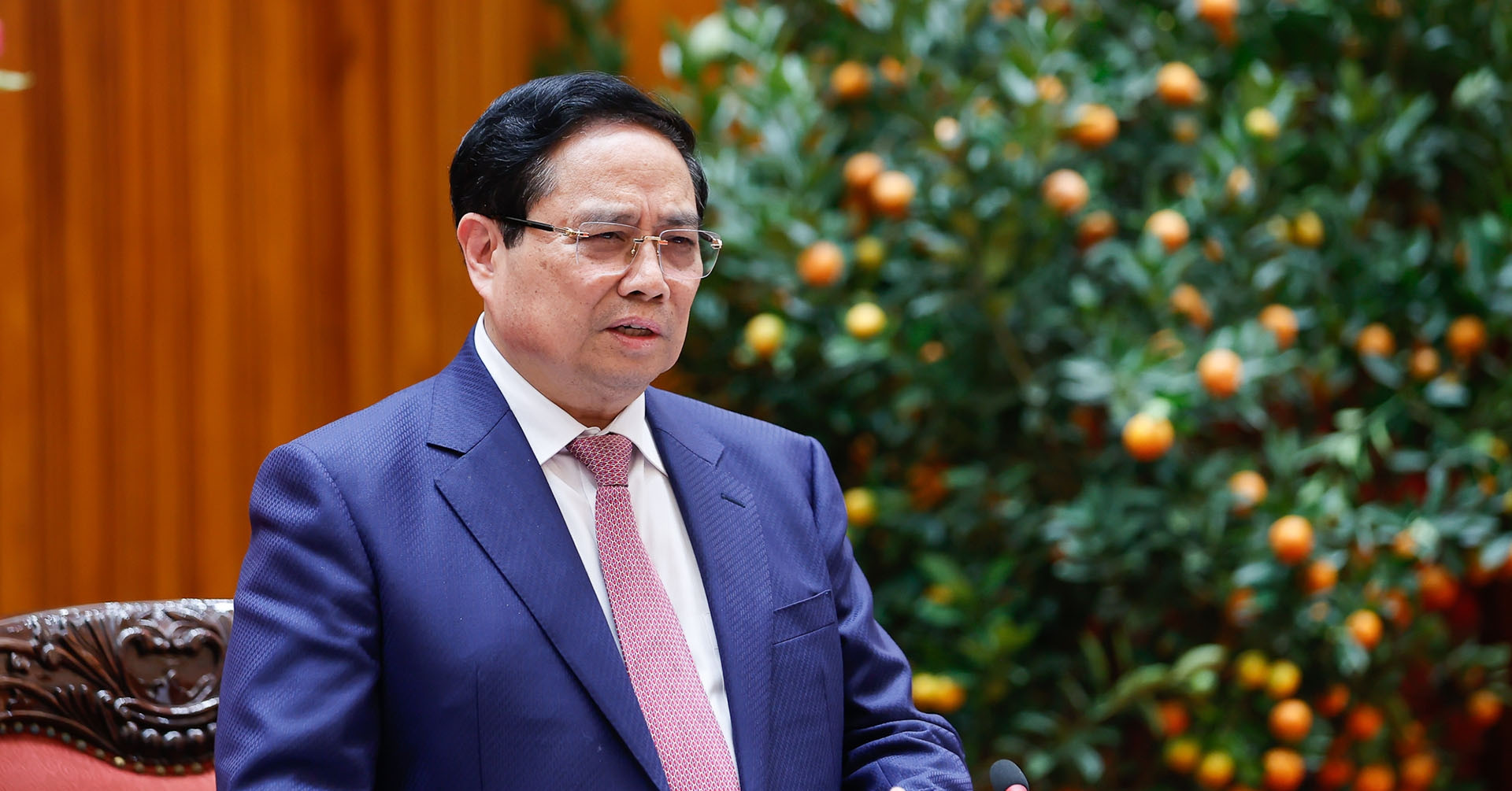 Thủ tướng: Dứt khoát không để thiếu xăng dầu trong mọi trường hợp