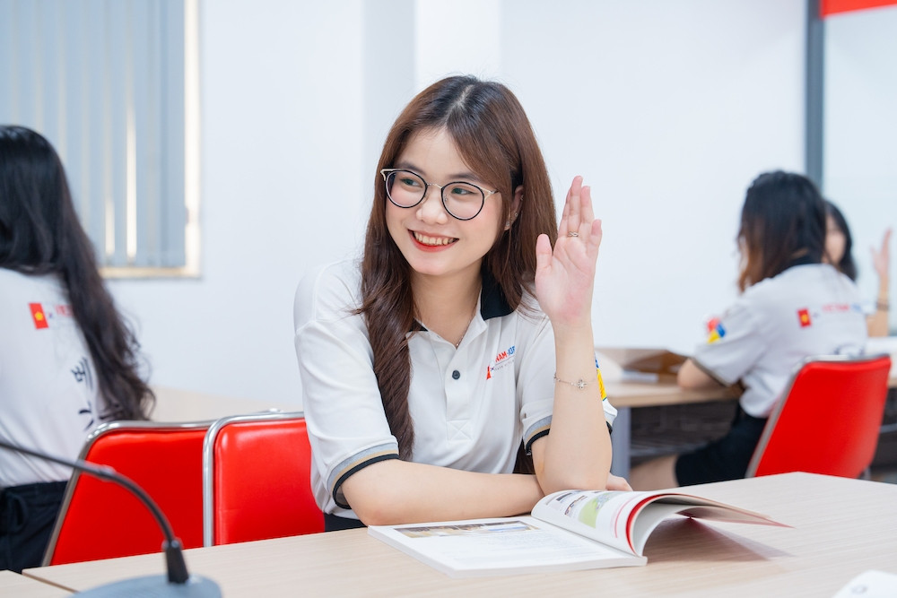 Nhiều trường đại học cho sinh viên nghỉ tới 9 ngày dịp Giỗ Tổ Hùng Vương và 30/4-1/5