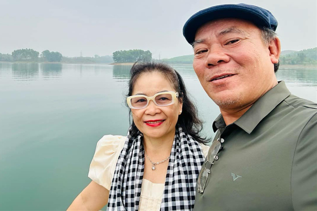 Nghệ sĩ Phương Bình tuổi 60 sống xa vợ cán bộ, an yên trong căn hộ trả góp