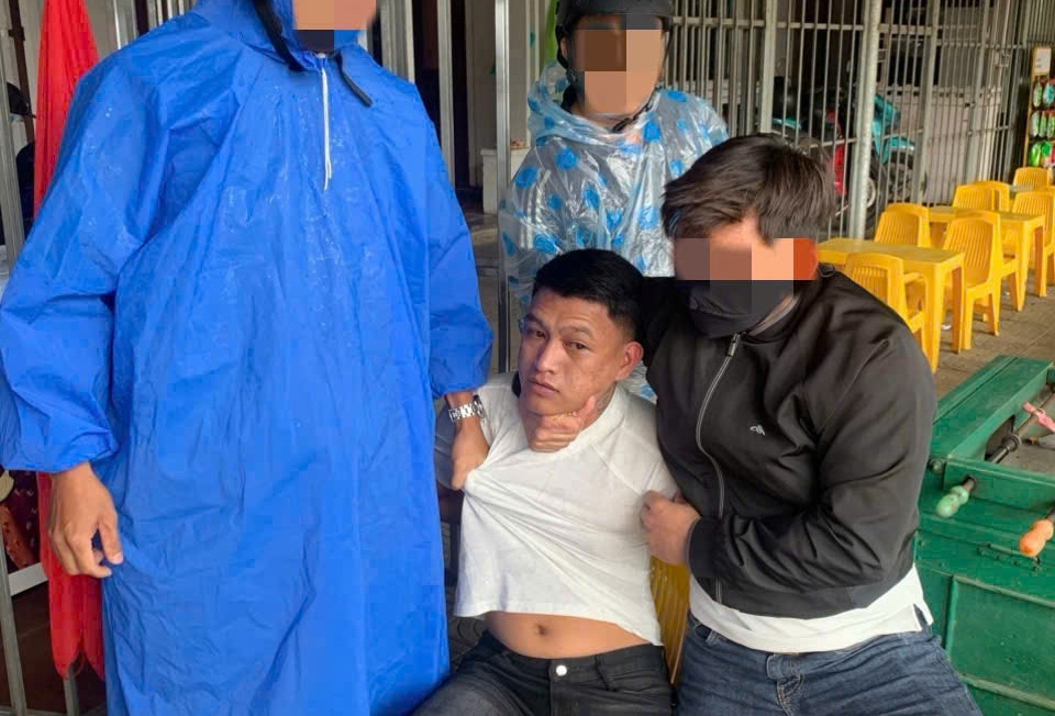  Đang cắt rau ngoài đồng, người phụ nữ ở Đà Nẵng bị siết cổ, cướp tài sản 