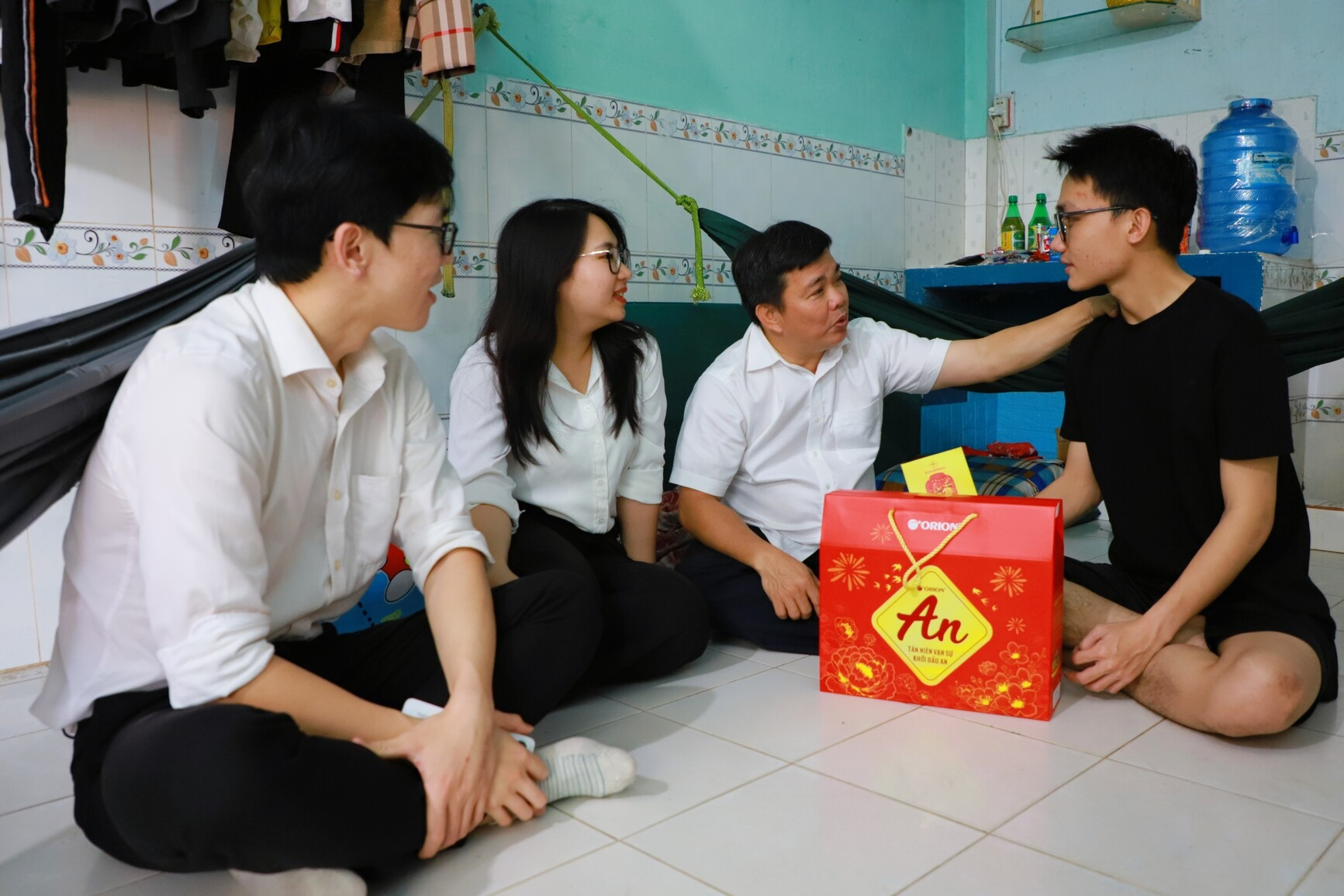 EVNGENCO3 - 4 năm bền bỉ chung tay chăm lo các em học sinh mồ côi do Covid-19