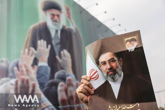  Hé lộ khoảnh khắc tân lãnh tụ tối cao Iran thoát chết khi bị không kích 